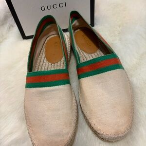 Gucci Men's Beige Espadrilles with Green and Red Accents